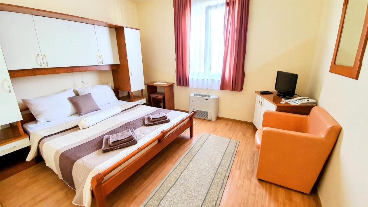 Villa Palcic โนวาลยา ภายนอก รูปภาพ