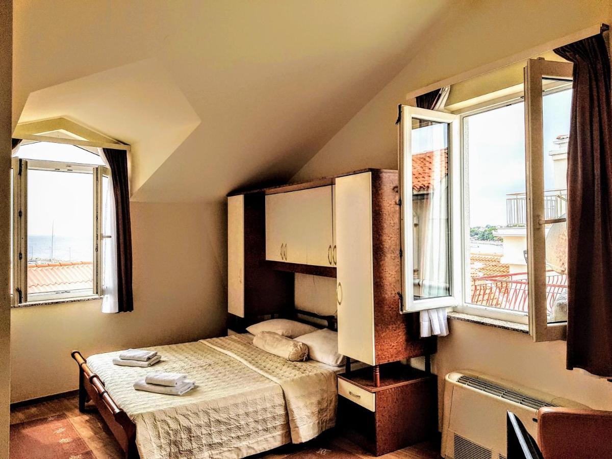 Villa Palcic โนวาลยา ภายนอก รูปภาพ